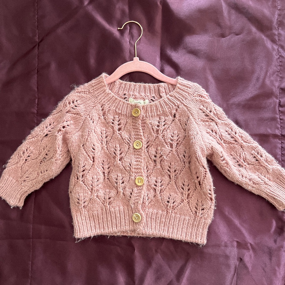 HUGGALUGS Sweater & matching bonnet!